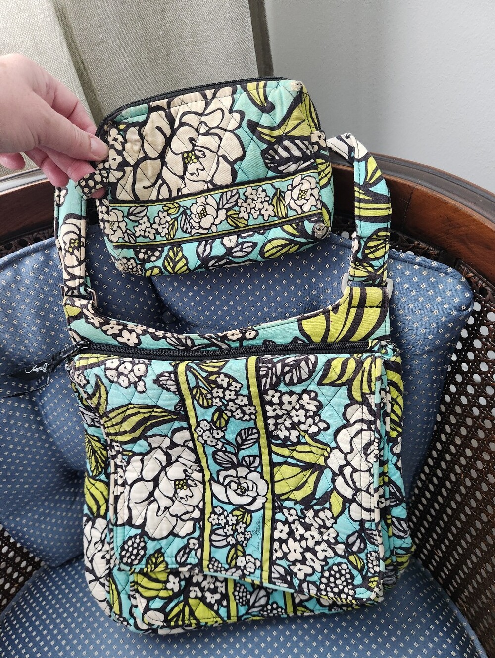 Vera Bradley Island Blooms Mailbag Crossbody Purse & Small Cosmetic Bag Set